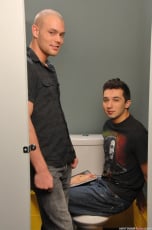 Andras Styles - Dick In Stall | Picture (1)